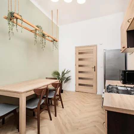 Kollataja - 2 Bedroom Old Town - By Upstairs Appartement *