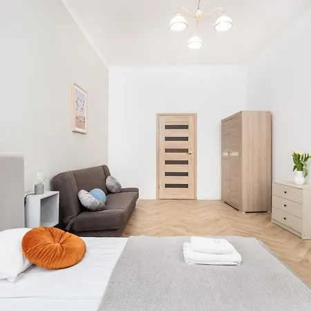 Apartment Kollataja - 2 Bedroom Old Town - By Upstairs *