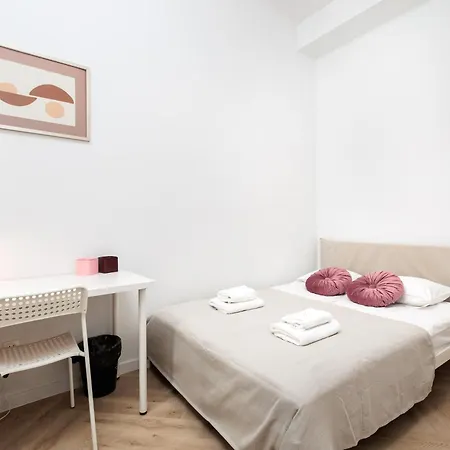 Apartment Kollataja - 2 Bedroom Old Town - By Upstairs *