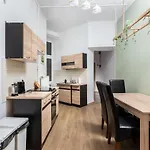 Apartment Kollataja - 2 Bedroom Old Town - By Upstairs Krakau