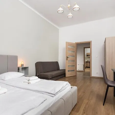 Apartment Kollataja - 2 Bedroom Old Town - By Upstairs Krakau