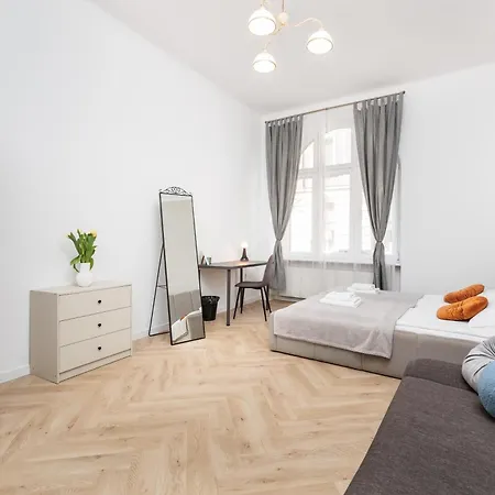 Apartamento Kollataja - 2 Bedroom Old Town - By Upstairs *