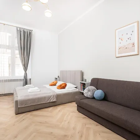 Kollataja - 2 Bedroom Old Town - By Upstairs